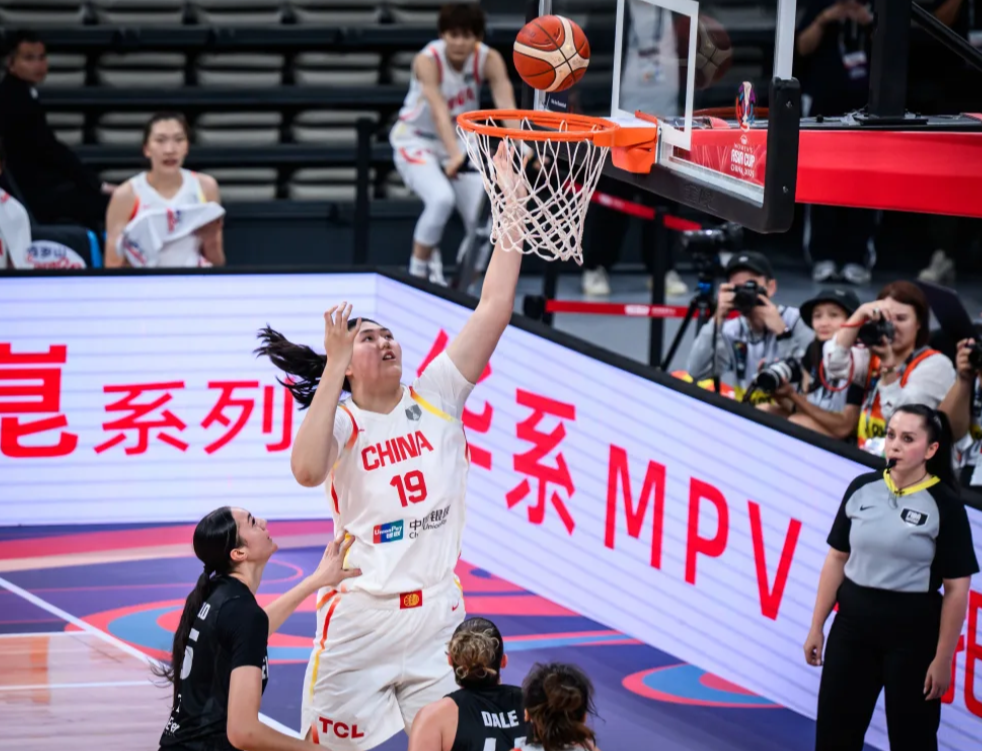 华体会棋牌 -包含今晨体能课后；亚特兰大单刀错失备战CBA常规赛；球迷炸锅；临场指挥获称赞的词条